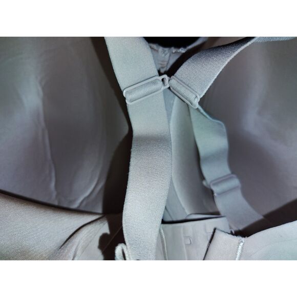 NWT Chantelle C Essential Full Coverage Smooth Bra Size 40F - Picture 5 of 6